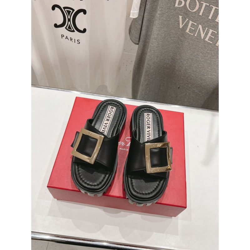 roger u1u1er slippers